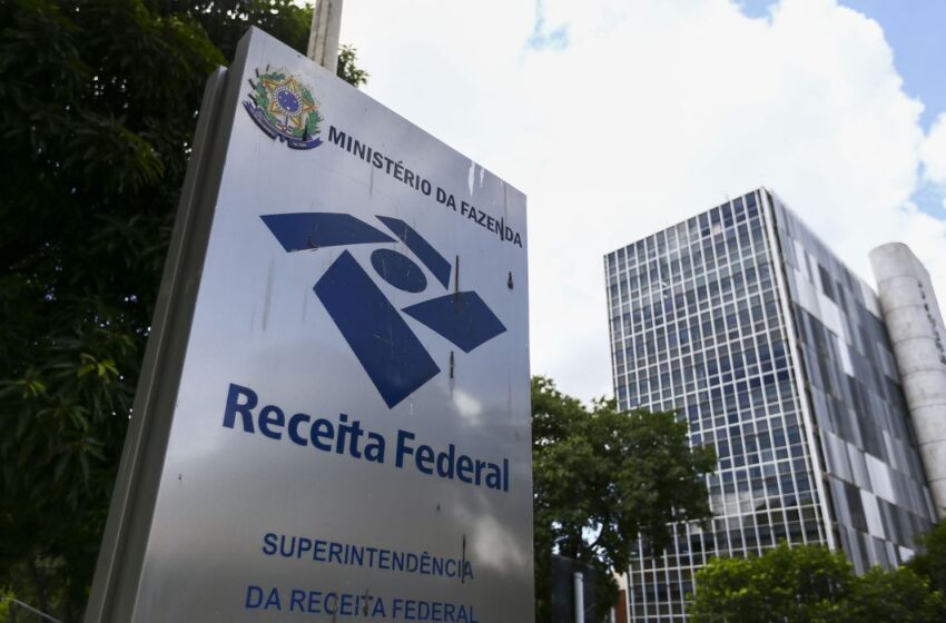  Arrecadação federal de impostos atinge R$ 251 bilhões em janeiro