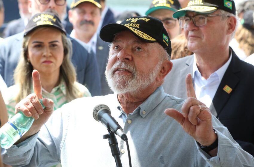  Lula demonstra, mais uma vez, insatisfação com juros altos