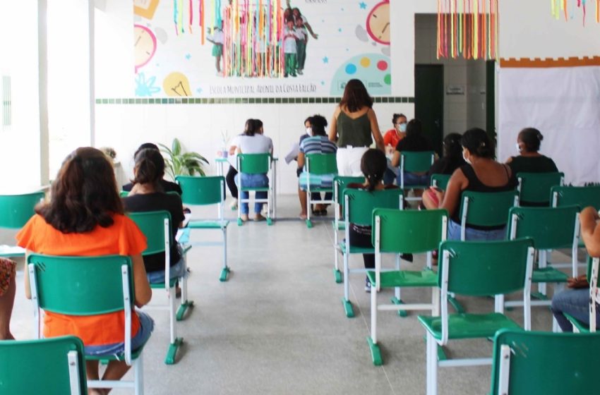  Educação Municipal com capacidade de 60 mil alunos; 11 mil vagas destinadas às novas matrículas