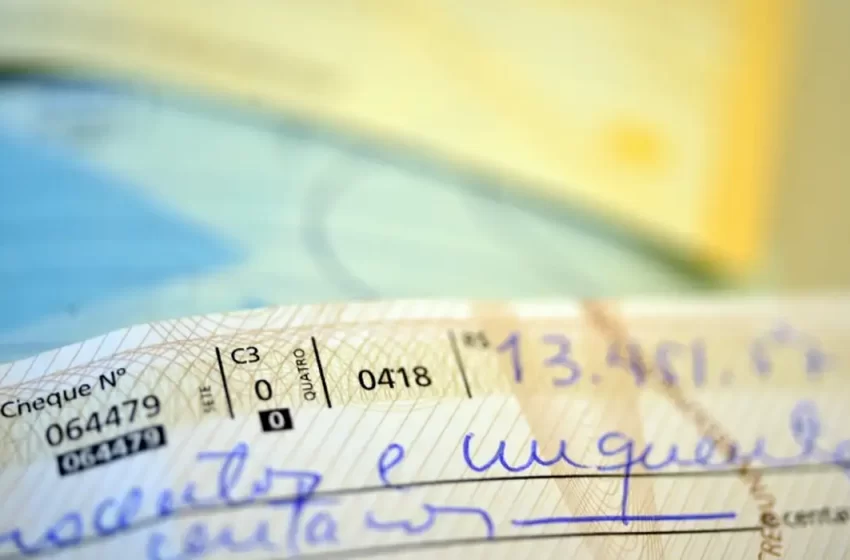  Uso de cheques no Brasil cai 95% desde 1995