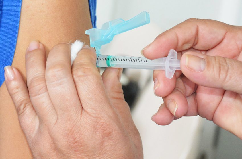  Feira vacinou mais de 31 mil pessoas contra a gripe Influenza